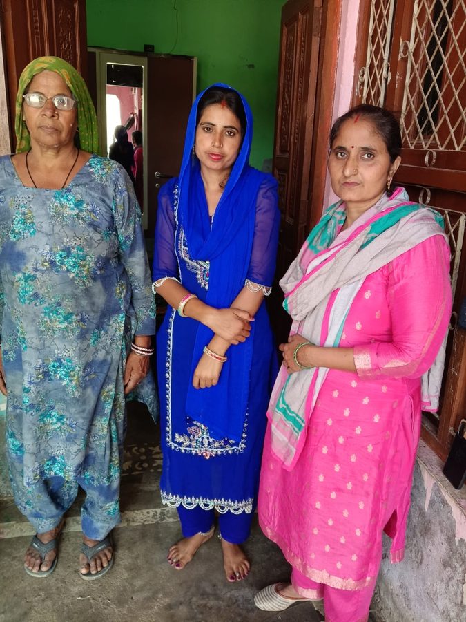 List of Vaidikam Foundation skill courses — tailoring, beauty parlour, cooking, dance, yoga, computer, mehendi, wool knitting, rakhi making, agarbatti, and candle making